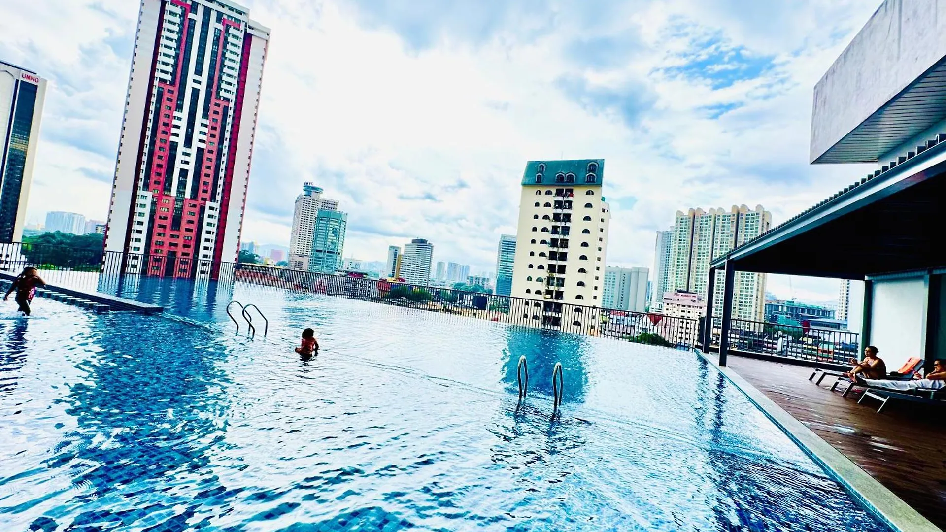 Chamber Luxury Suites Kl 쿠알라룸푸르 0*,  말레이시아