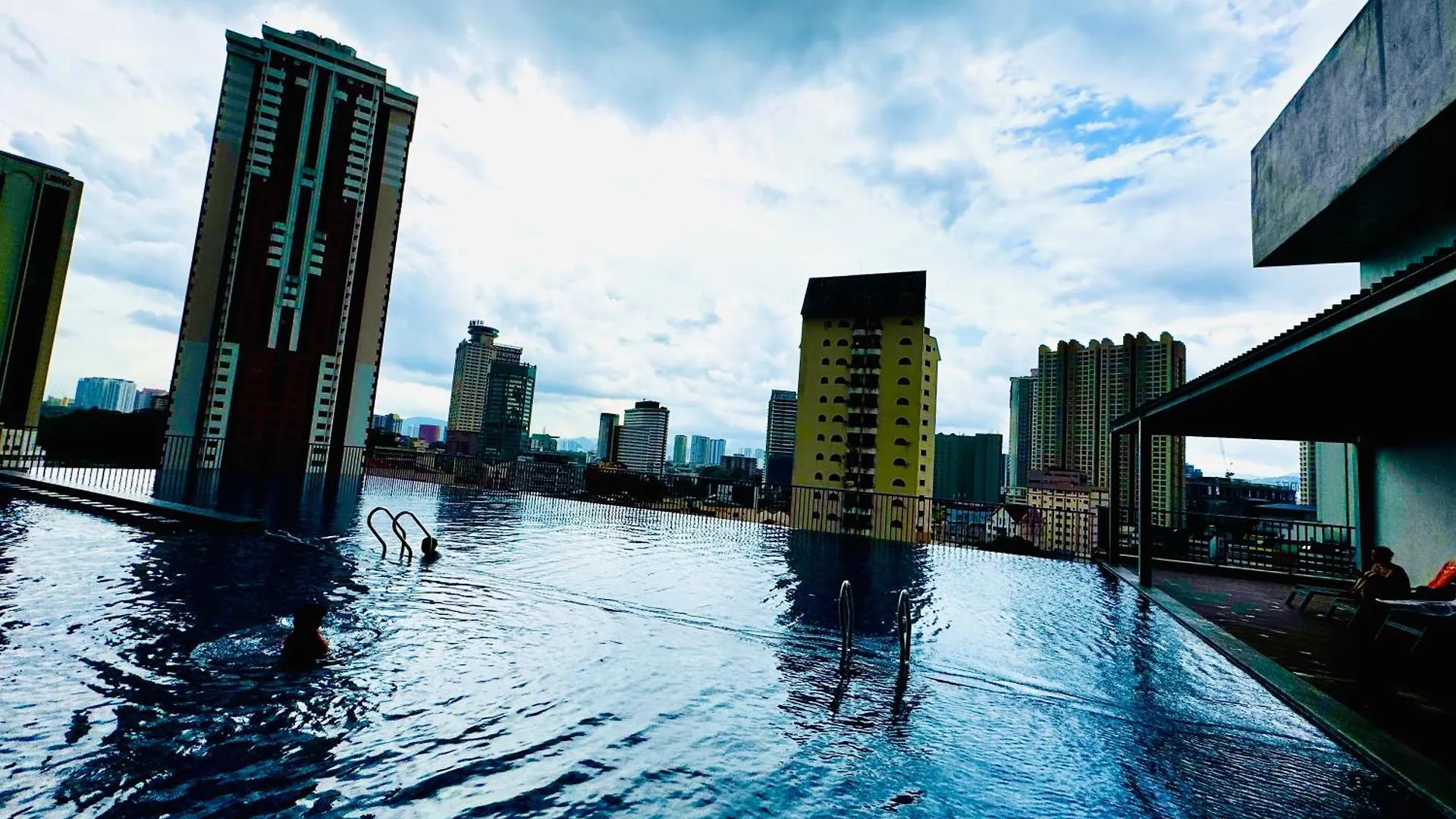 아파트 Chamber Luxury Suites Kl 쿠알라룸푸르
