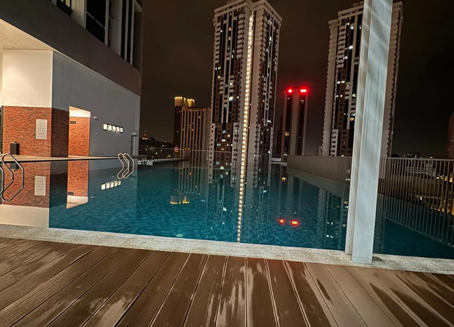아파트 Chamber Luxury Suites Kl 쿠알라룸푸르