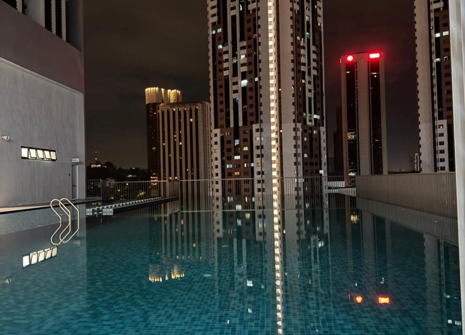 Chamber Luxury Suites Kl 쿠알라룸푸르 말레이시아